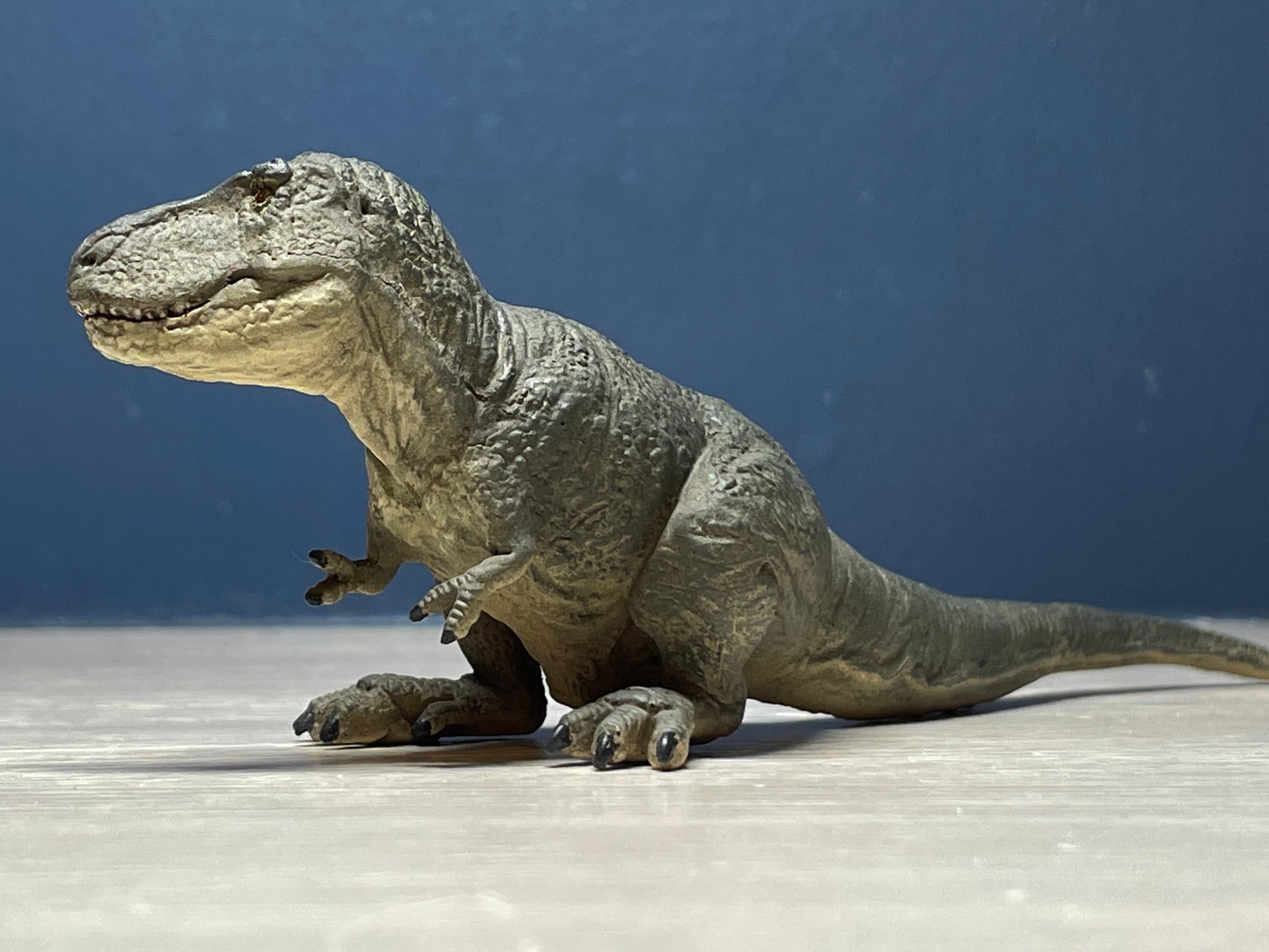 ティラノサウルス（待ち伏せ）15cmモデル レジンキャストキット – MOON 